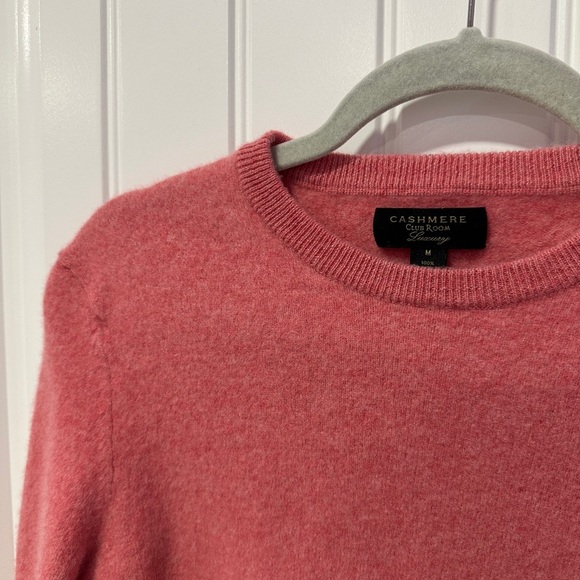 100% Cashmere Clubroom Luxury | Heirloom Rose Color | Size: Medium - Picture 2 of 7